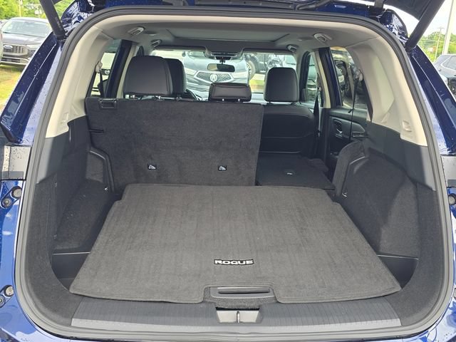 Certified 2024 Nissan Rogue SV w/ SV Premium Package FWD image 16