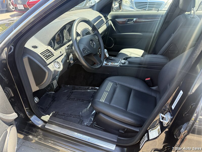 Used 2011 Mercedes-Benz C 300 Sedan image 9