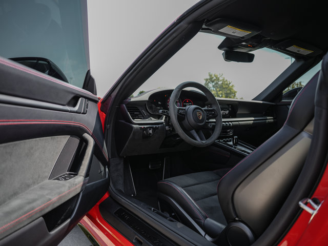 Used 2024 Porsche 911 Carrera GTS RWD image 22