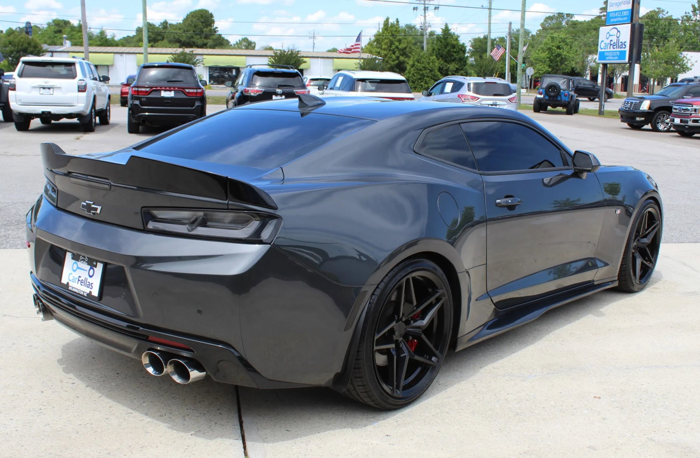 Used 2016 Chevrolet Camaro SS RWD image 5
