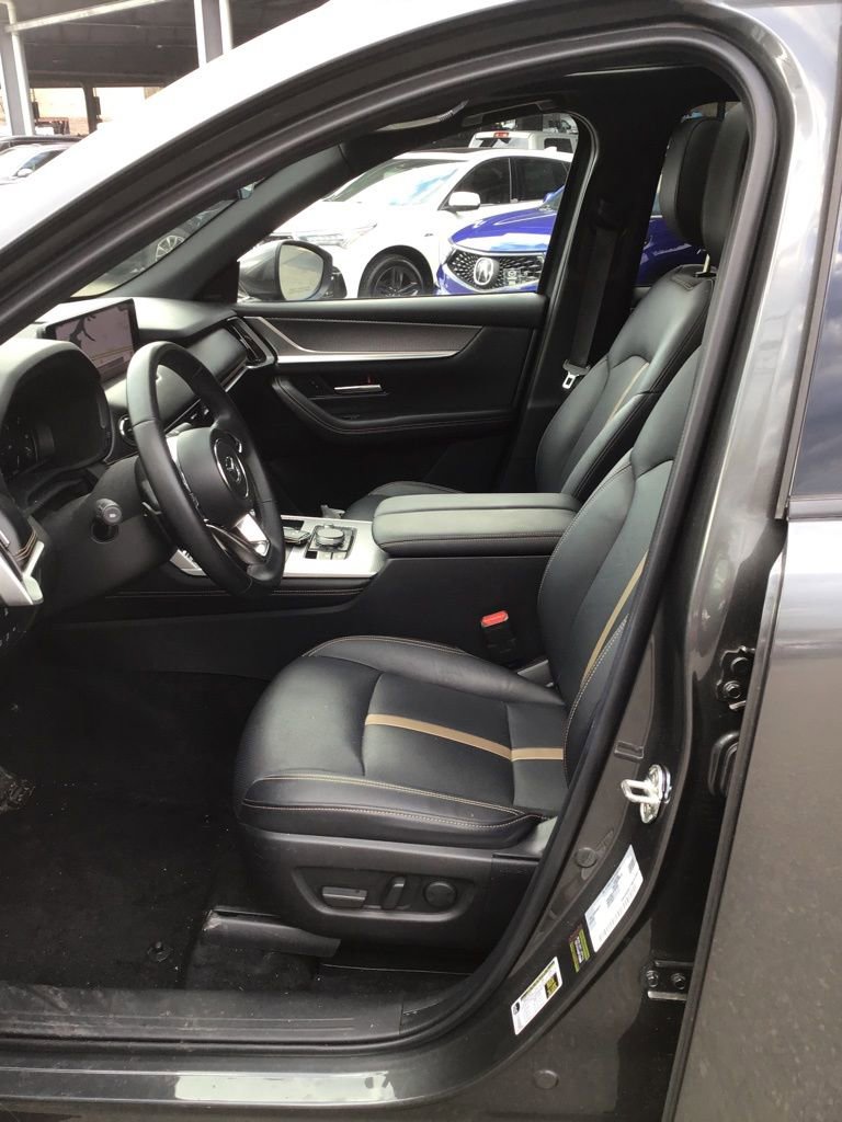 Used 2024 MAZDA CX-90 Plug-In Hybrid w/ Premium Plus image 9