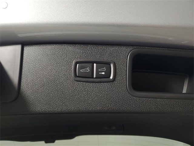 Used 2024 Porsche Macan image 7