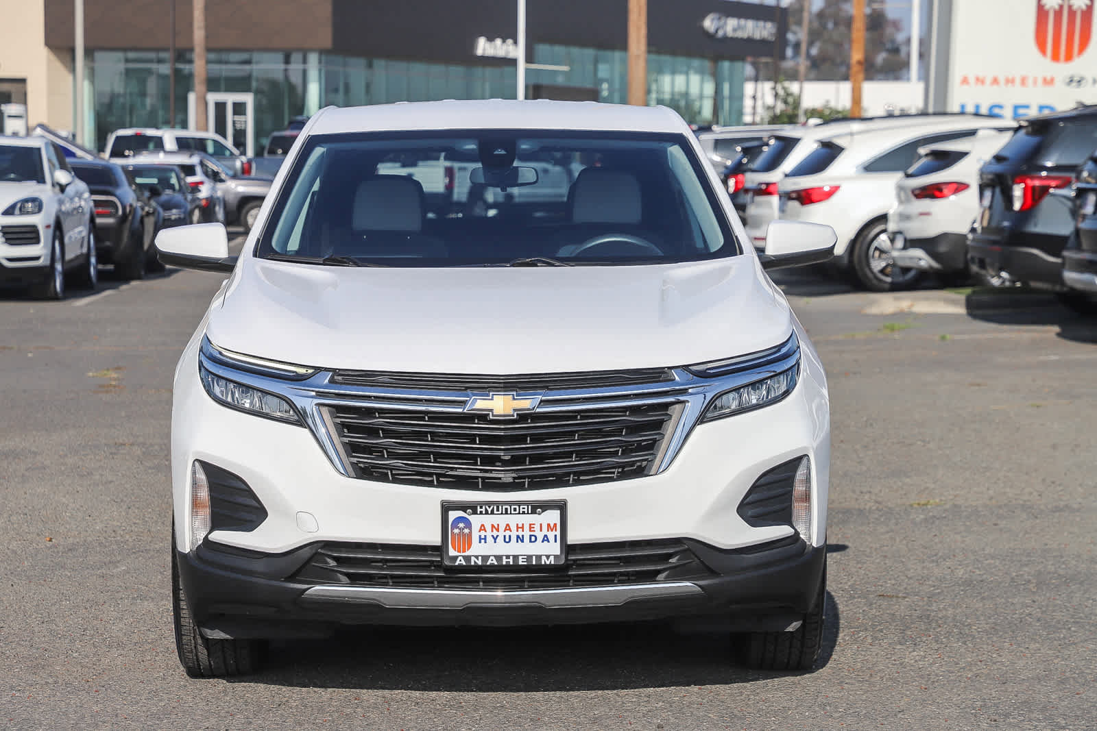 Used 2022 Chevrolet Equinox LT image 2