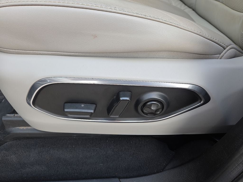 Used 2022 Jeep Wagoneer Series II RWD image 22