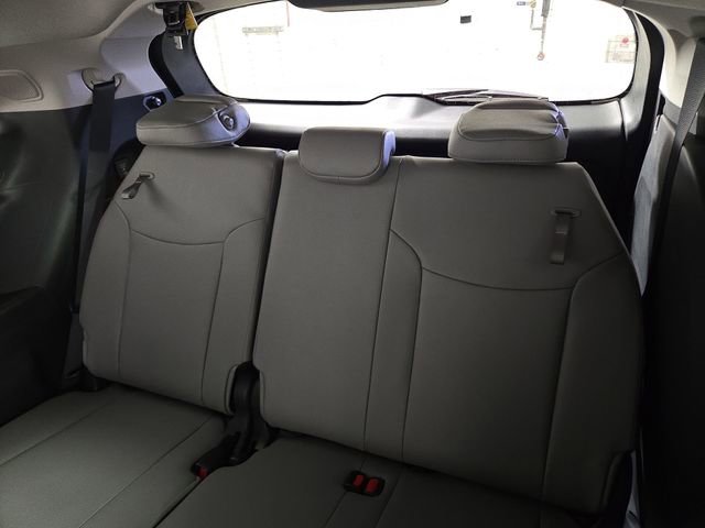 New 2026 Toyota Sienna XLE image 16