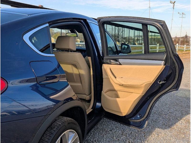 Used 2017 BMW X4 xDrive28i image 12