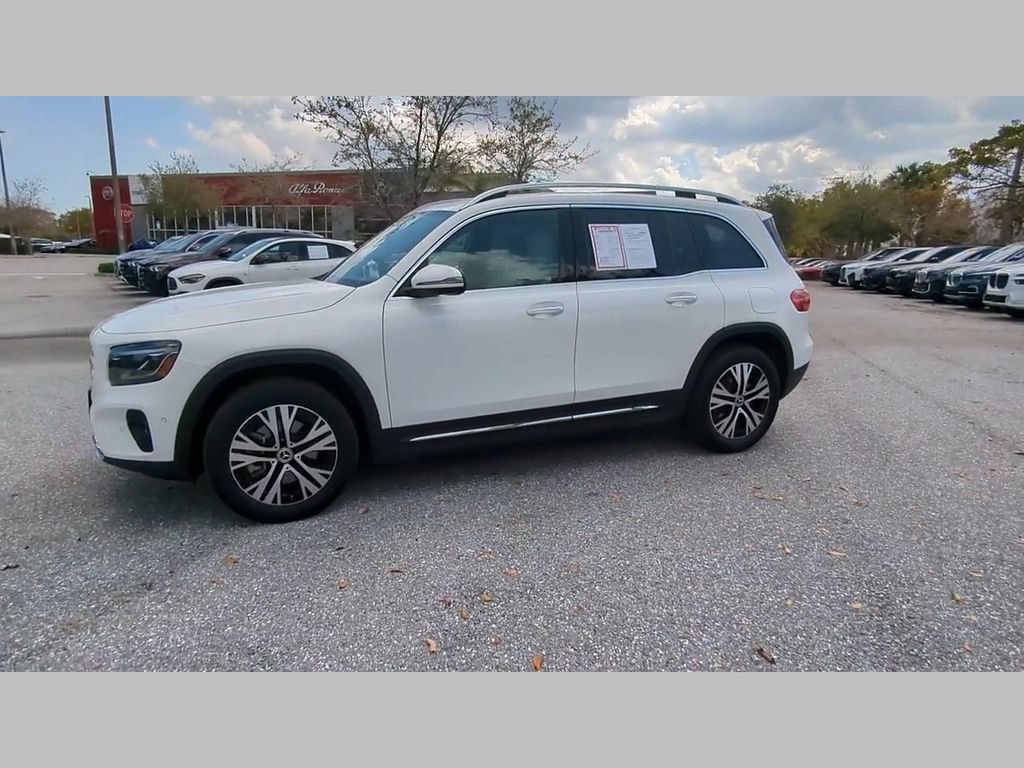 Used 2025 Mercedes-Benz GLB 250 4MATIC image 15