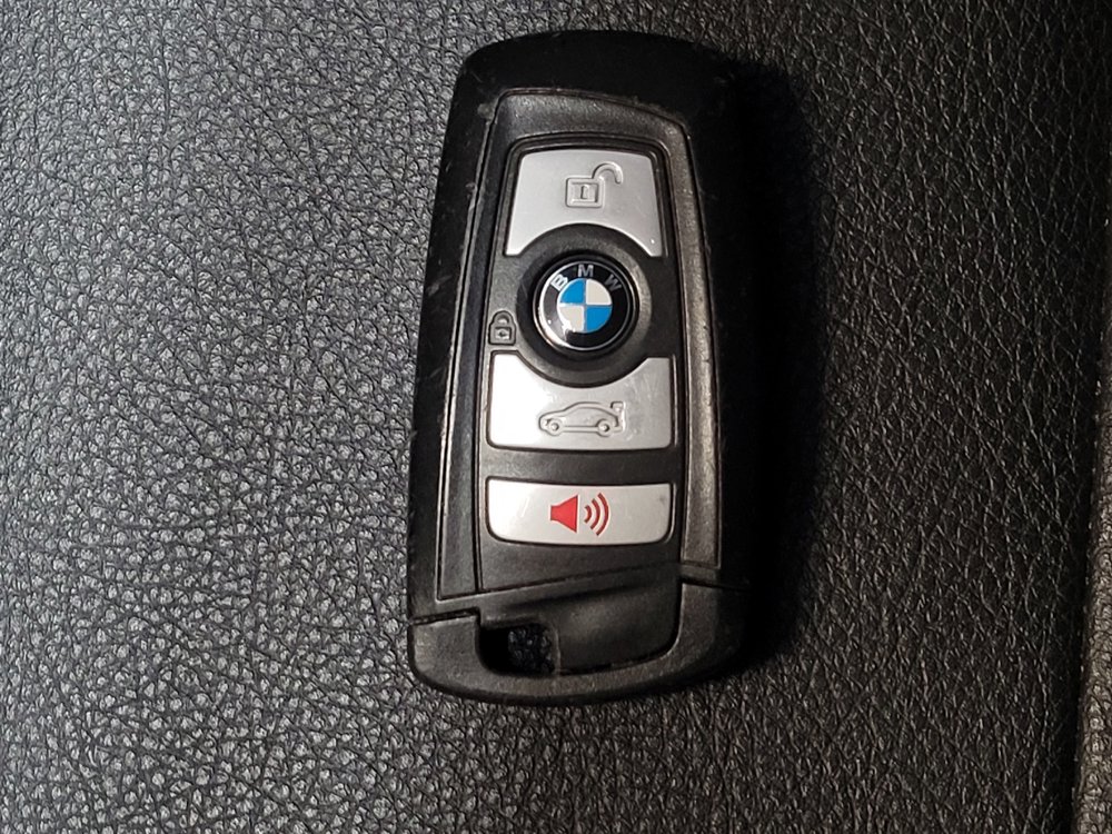 Used 2018 BMW 320i Sedan RWD image 32