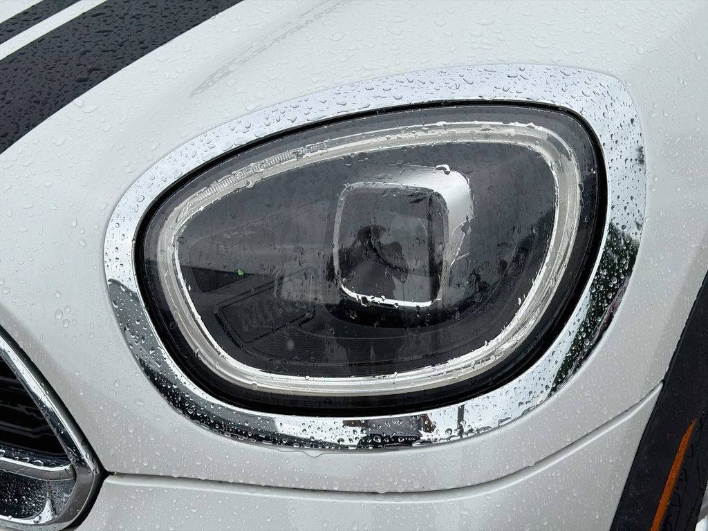 Used 2024 MINI Cooper Countryman S w/ Storage Package FWD image 9
