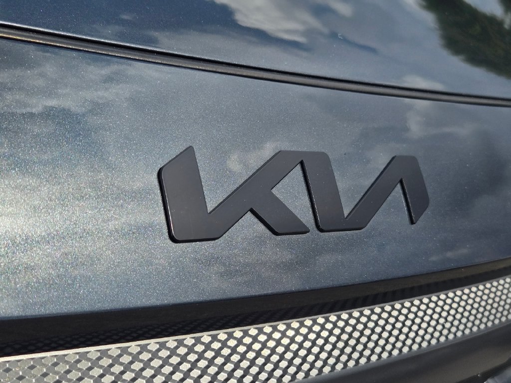 Certified 2025 Kia Seltos X-Line AWD/4WD image 5