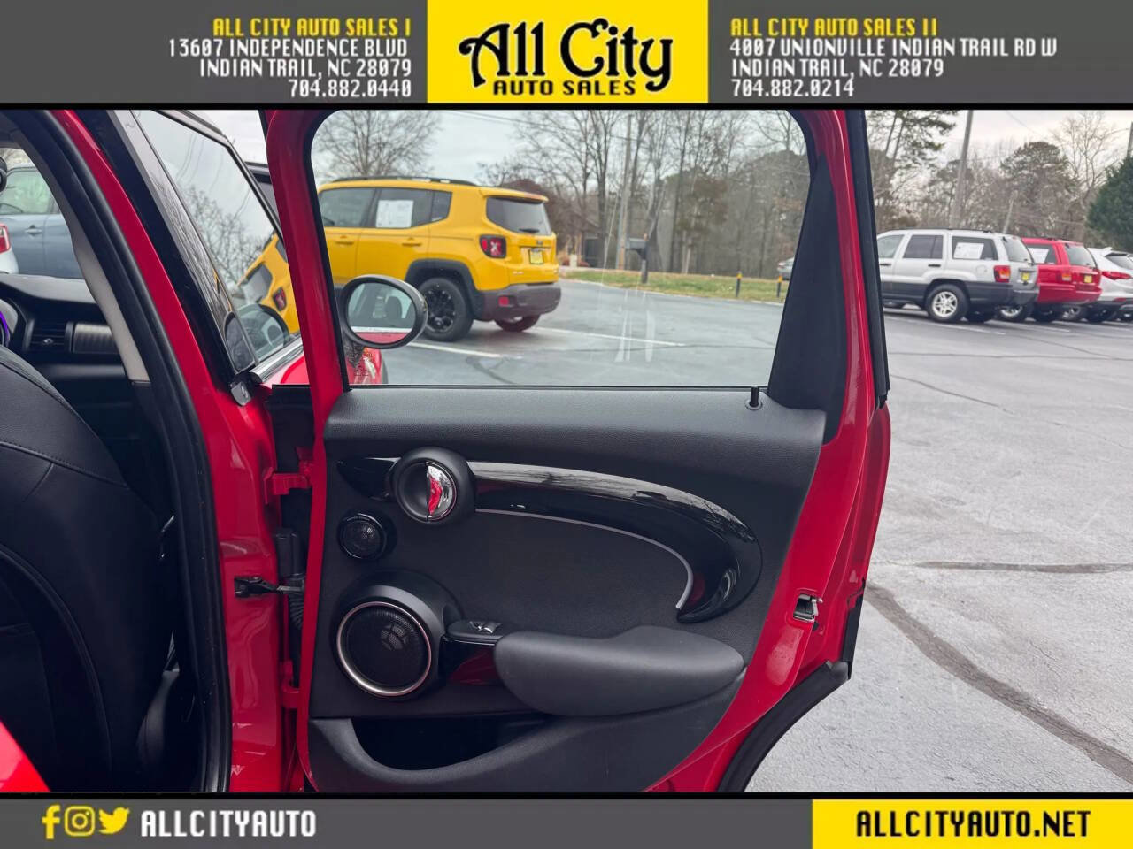 Used 2015 MINI Cooper S image 18