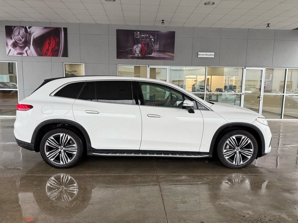 Used 2023 Mercedes-Benz EQS 450+ SUV image 4