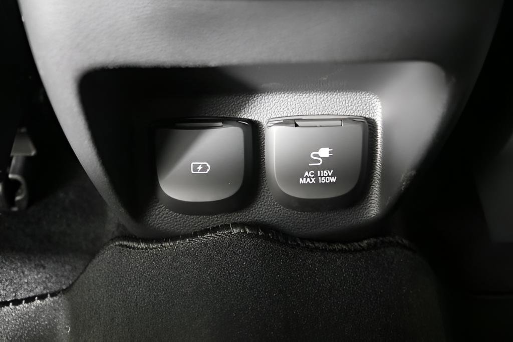 Used 2023 Genesis GV80 2.5T w/ Prestige Package image 10