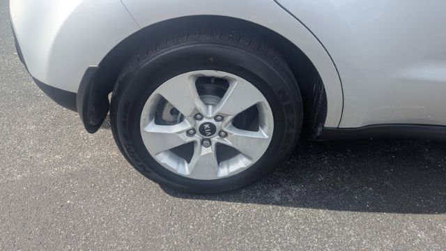 Used 2018 Kia Soul image 12