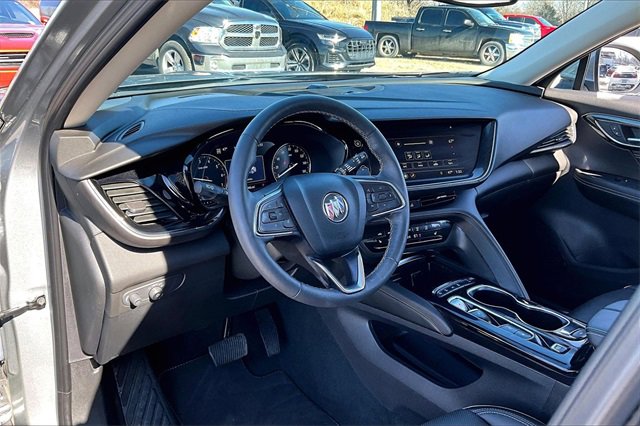 Used 2023 Buick Envision Essence image 17