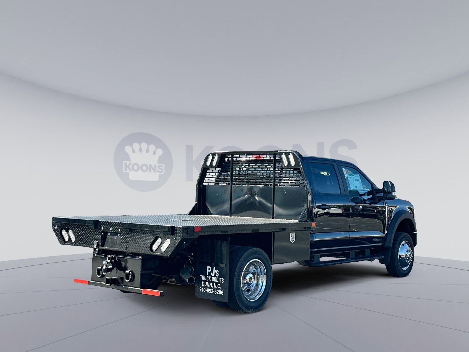 New 2026 Ford F550 2WD Crew Cab Super Duty image 7