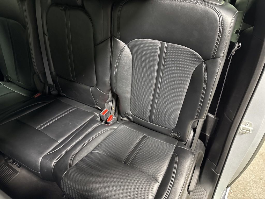 Used 2024 Jeep Wagoneer L Series II image 16