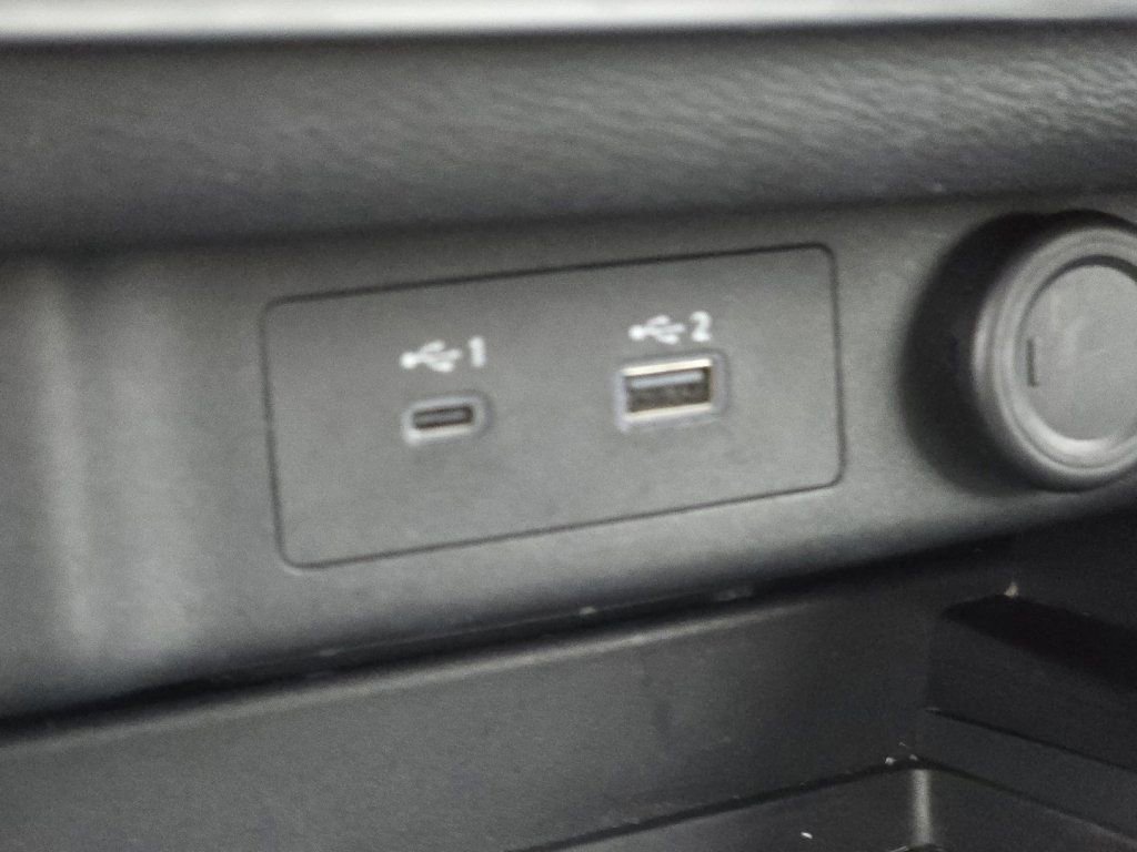 Used 2023 Nissan Rogue SV AWD/4WD image 7