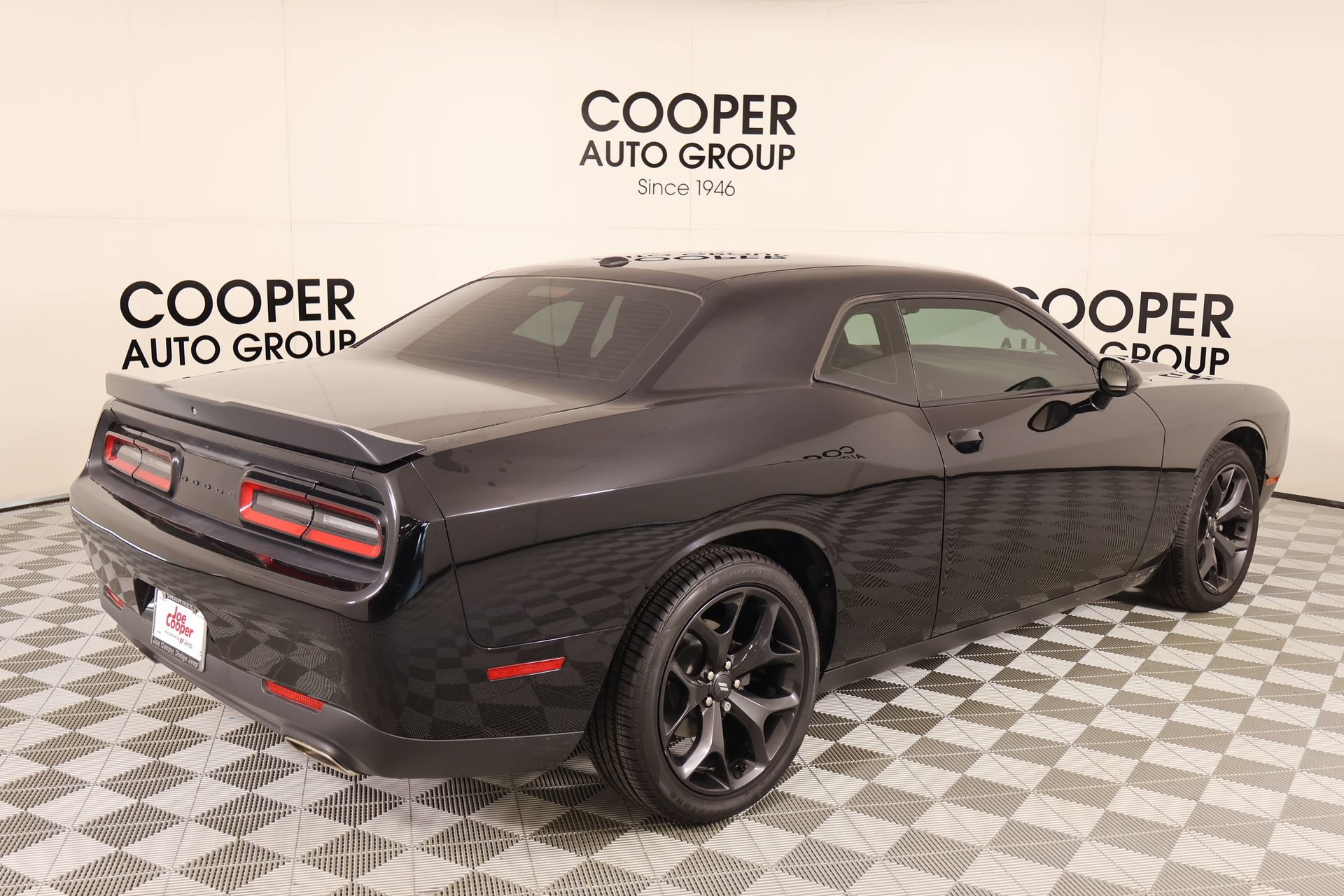 Used 2020 Dodge Challenger SXT w/ Blacktop Package RWD image 19