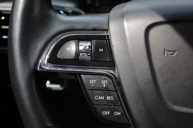 Certified 2023 Lincoln Nautilus Reserve AWD/4WD image 17