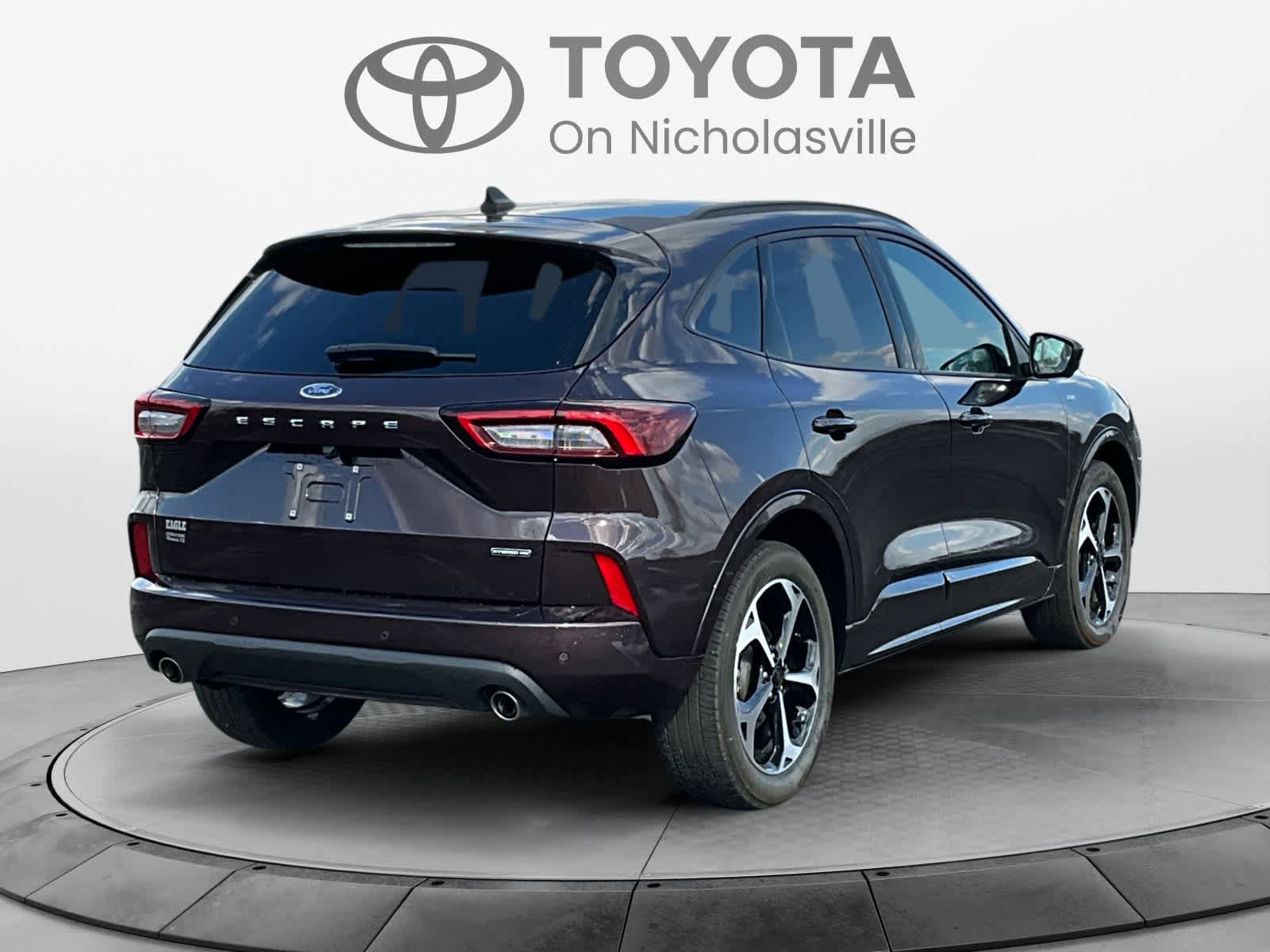 Used 2023 Ford Escape ST-Line Elite image 5