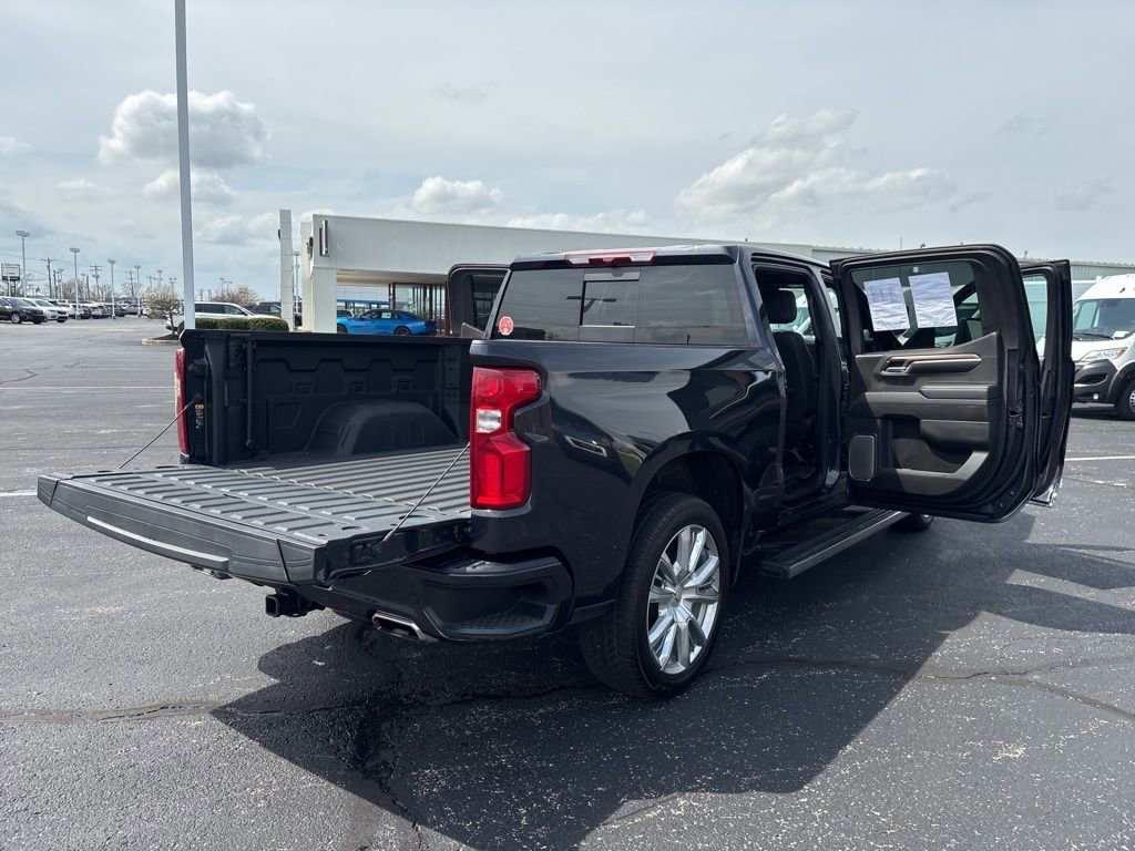 Used 2024 Chevrolet Silverado 1500 High Country w/ High Country Premium Package AWD/4WD image 17
