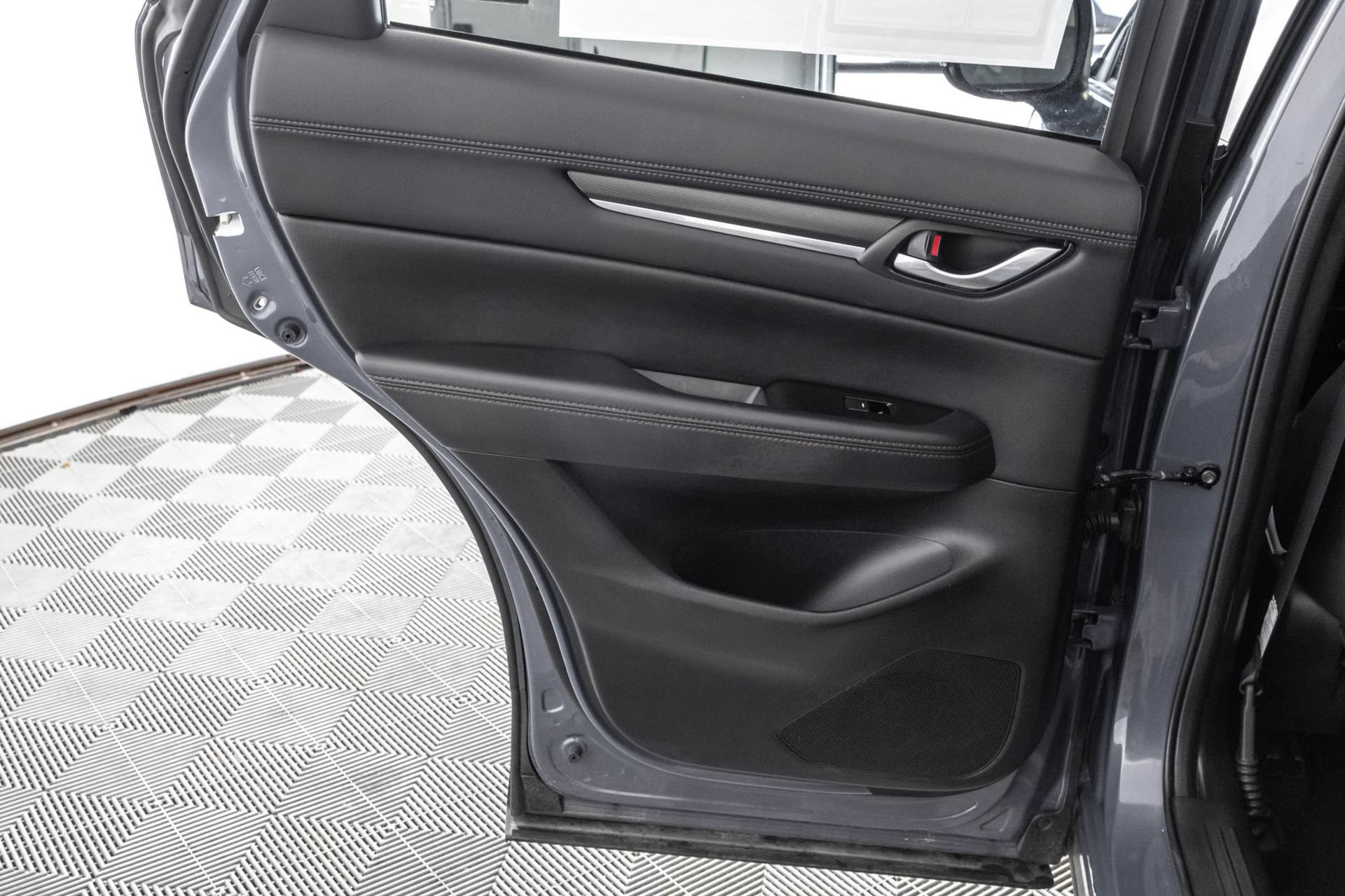 Used 2025 MAZDA CX-5 Carbon Edition AWD/4WD image 37