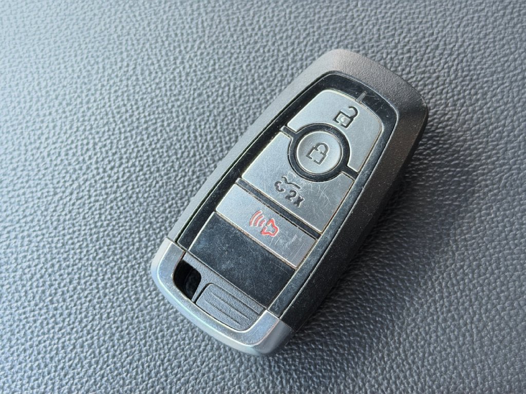 Used 2024 Ford F150 Lightning XLT AWD/4WD image 32