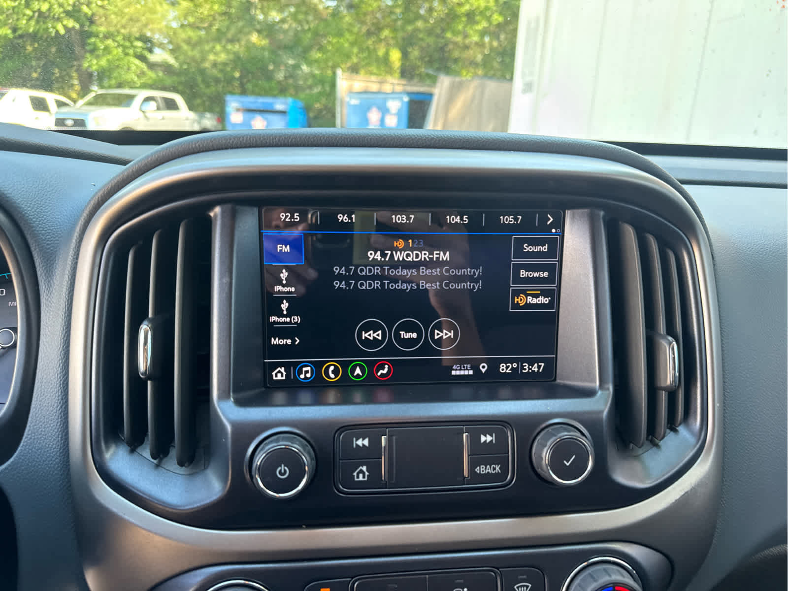 Used 2021 Chevrolet Colorado Z71 w/ Safety Package AWD/4WD image 27
