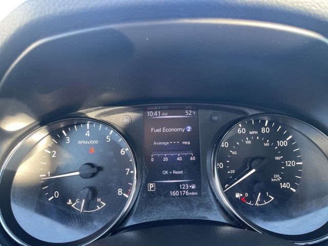 Used 2018 Nissan Rogue Sport SL w/ SL Premium Package image 23