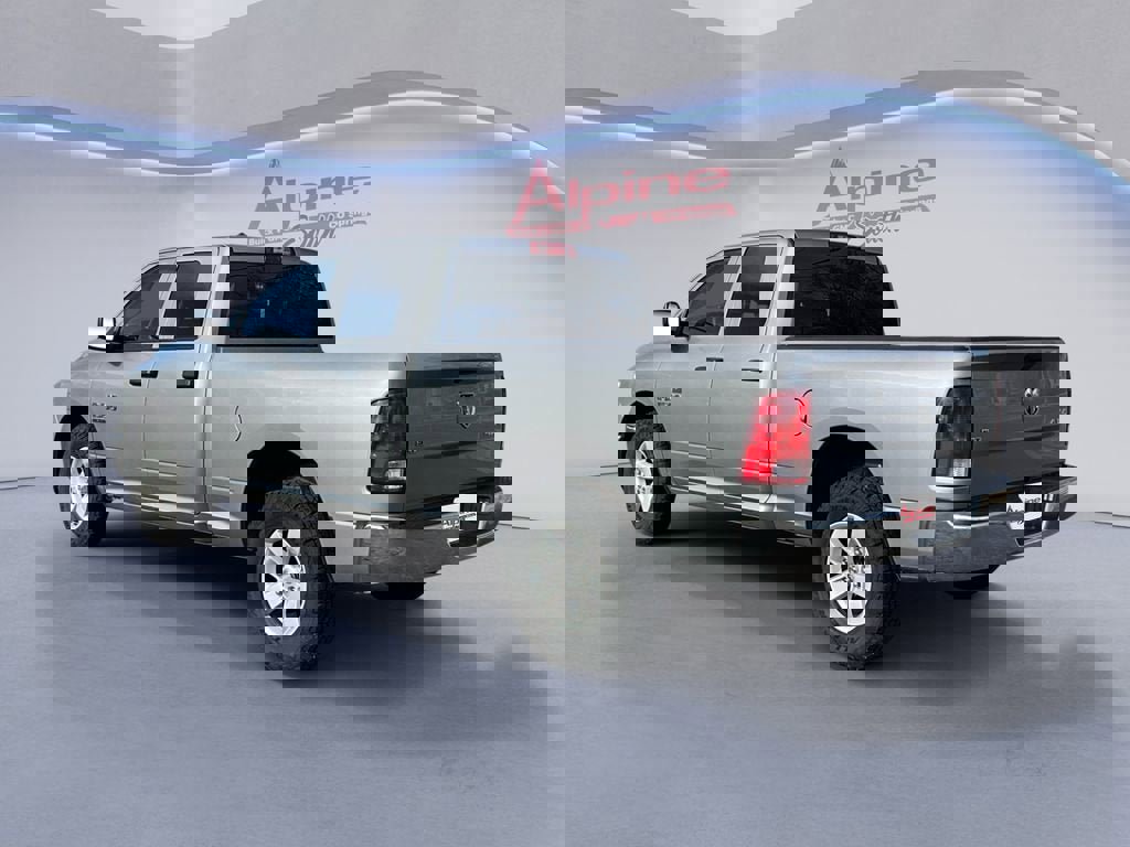 Used 2024 RAM 1500 Classic SLT image 3