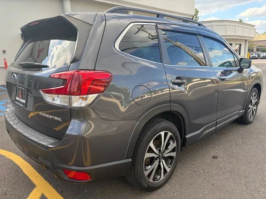 Used 2021 Subaru Forester Limited AWD/4WD image 6