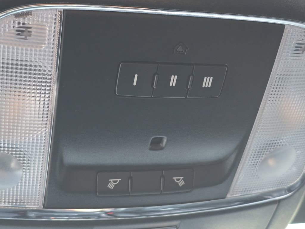 Used 2019 Chrysler 300 S w/ S Model Appearance Package image 20