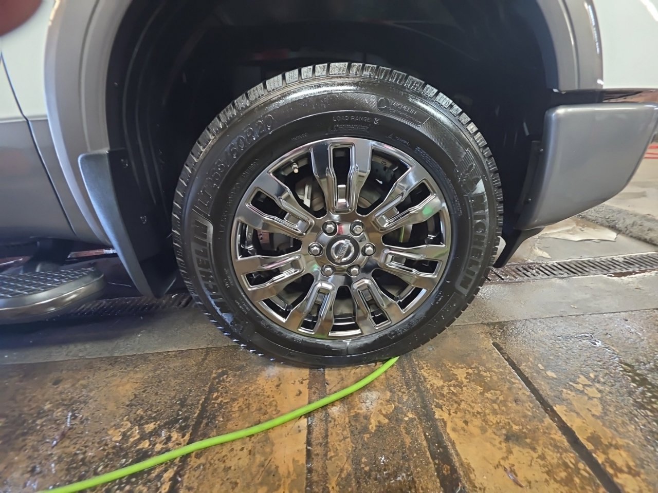 Used 2019 Nissan Titan Platinum Reserve w/ Platinum Utility Package AWD/4WD image 10