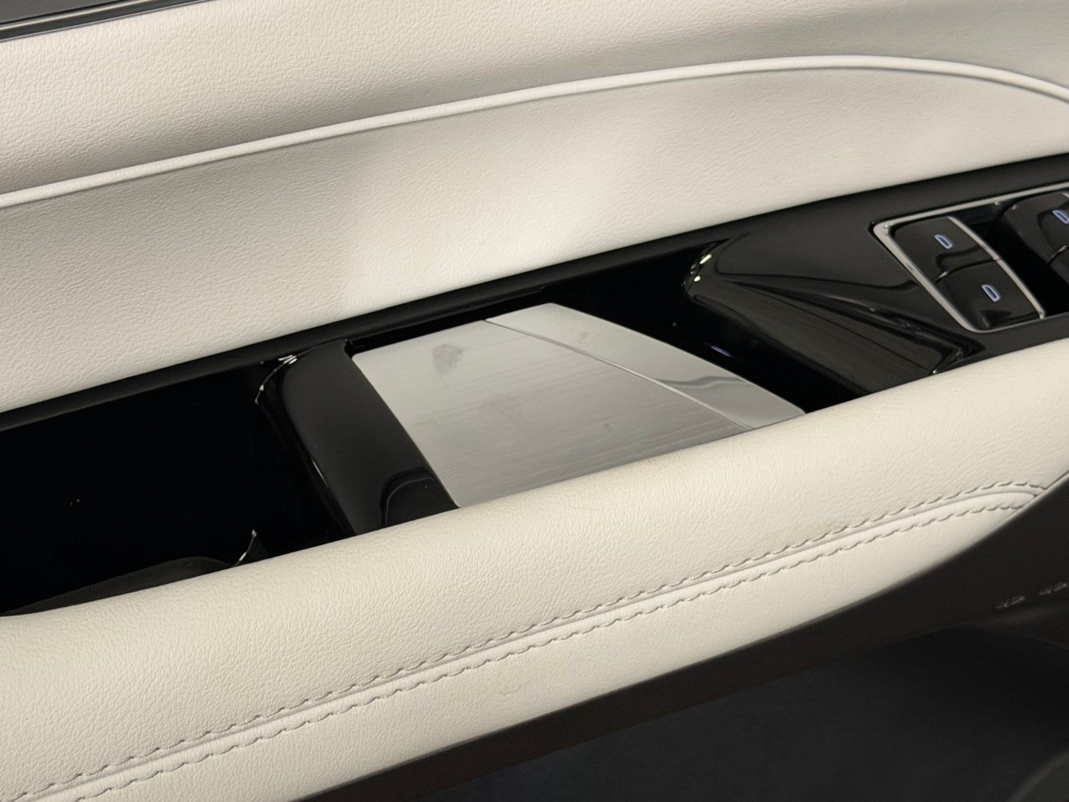 New 2027 Cadillac Lyriq Sport AWD/4WD image 34