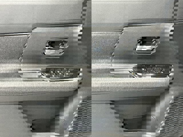 New 2026 Nissan Kicks SV image 17