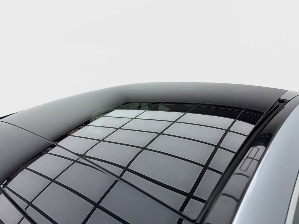 Used 2023 Mercedes-Benz EQE 500 4MATIC Sedan w/ Pinnacle Trim Package image 41