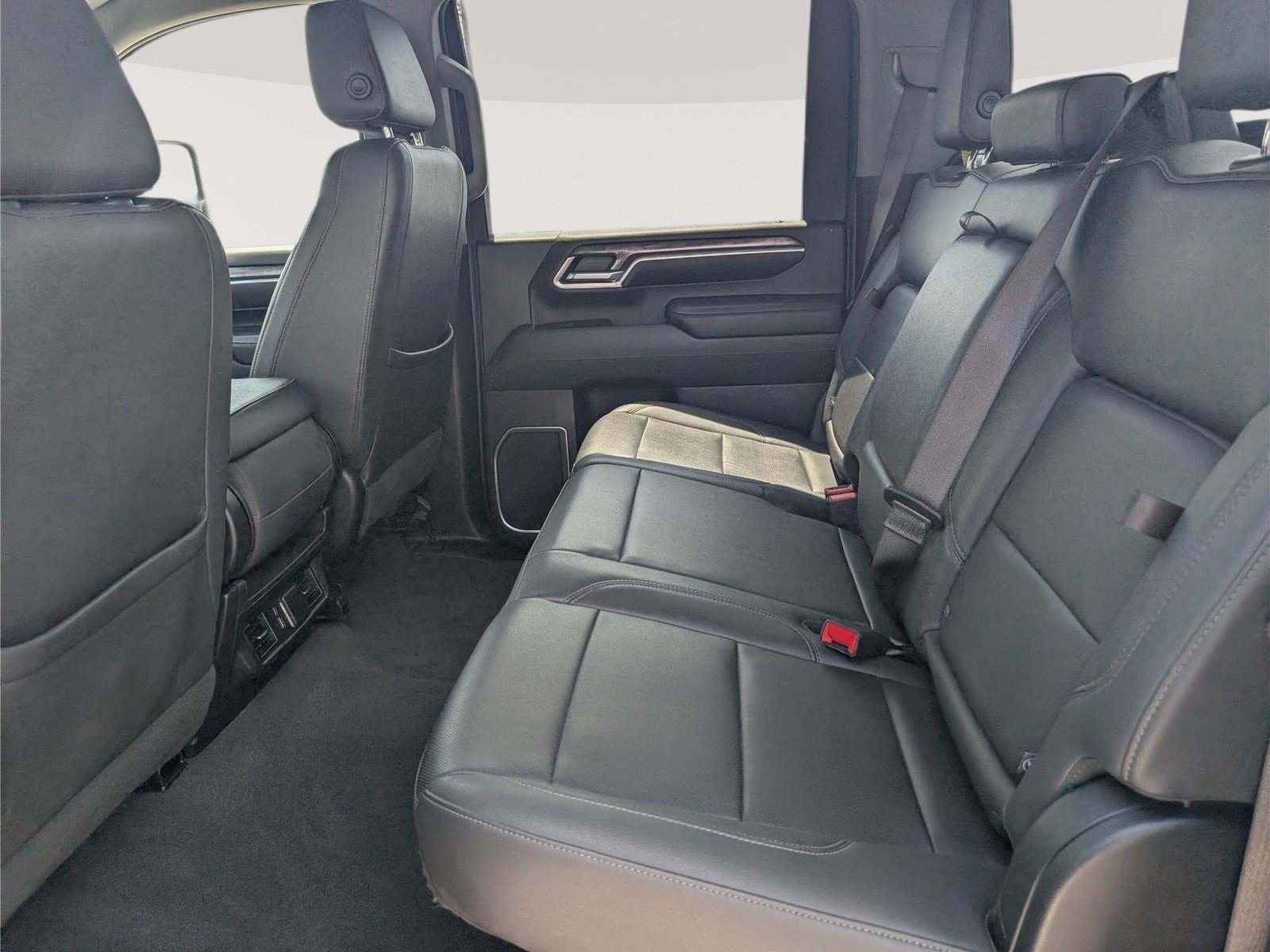 Used 2024 Chevrolet Silverado 2500 LTZ AWD/4WD image 13
