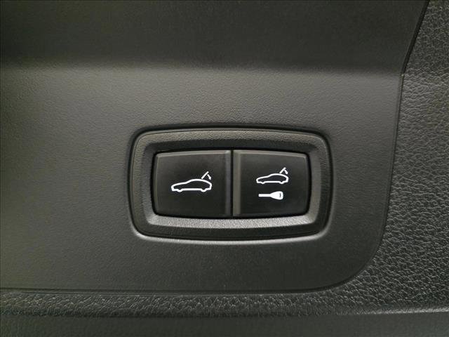 Used 2021 Porsche Panamera GTS image 14