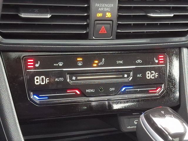 Used 2025 Volkswagen Jetta SE image 16