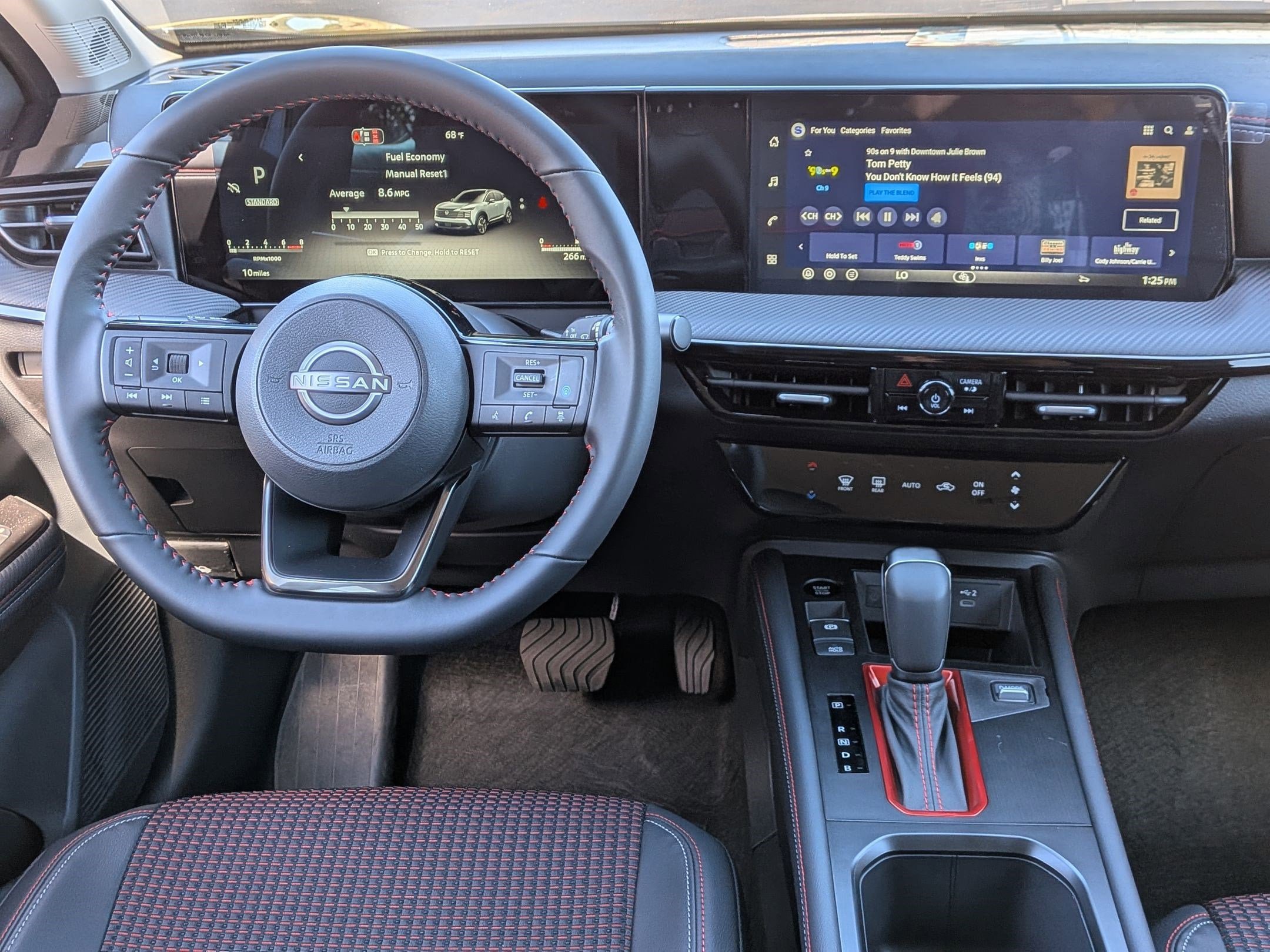 New 2026 Nissan Kicks SR FWD image 28