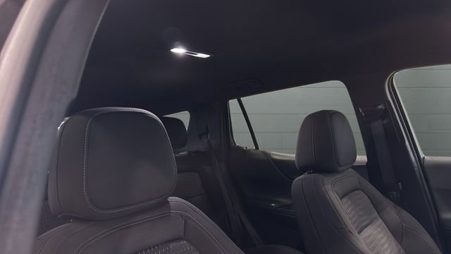 Used 2025 Chevrolet Equinox LT image 32