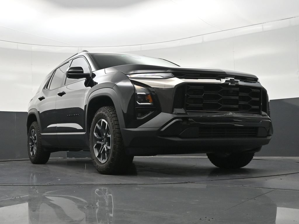 Used 2025 Chevrolet Equinox ACTIV w/ Safety and Technology Package FWD image 30