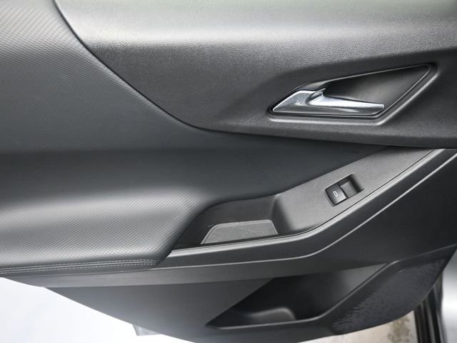 Used 2025 Chevrolet Equinox LT w/ Convenience Package II image 18