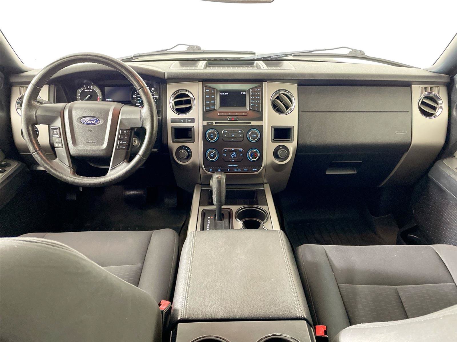 Used 2017 Ford Expedition XLT AWD/4WD image 30