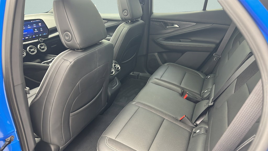 Used 2024 Chevrolet Blazer EV LT AWD/4WD image 9