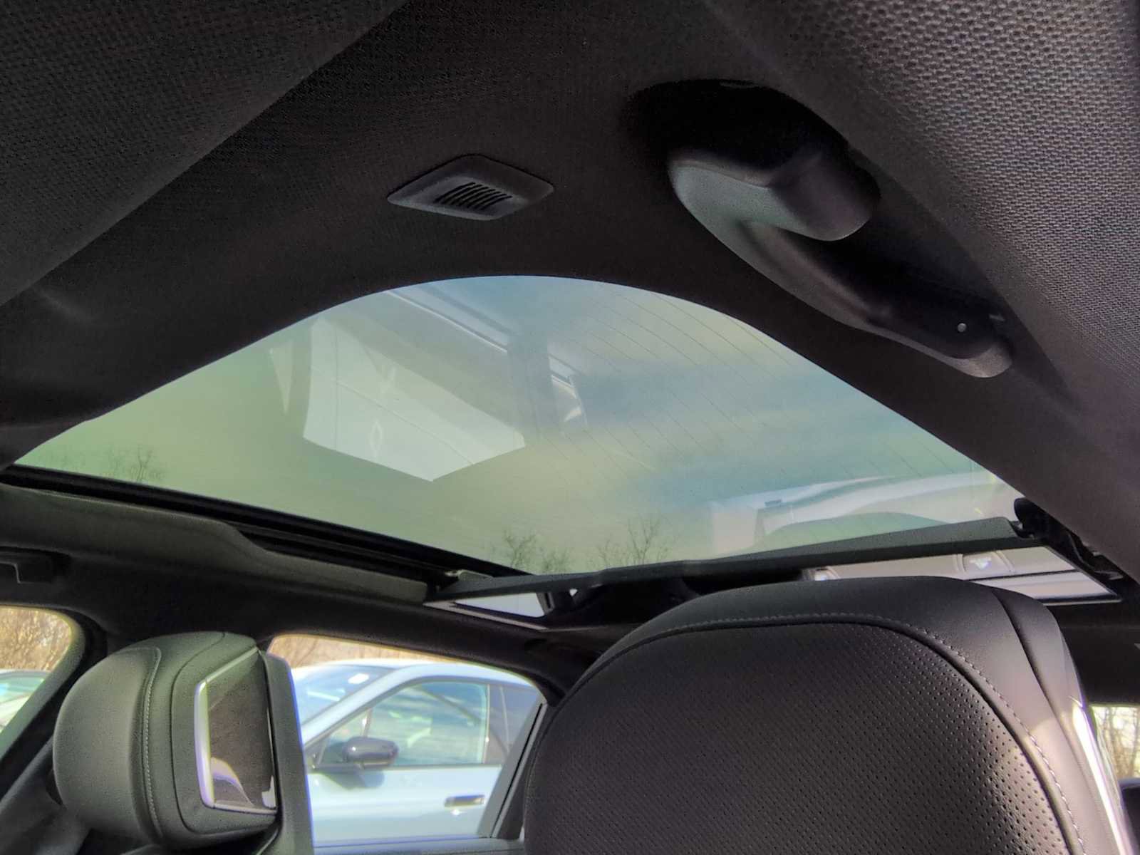 New 2026 BMW i7 xDrive60 w/ Executive Package image 20