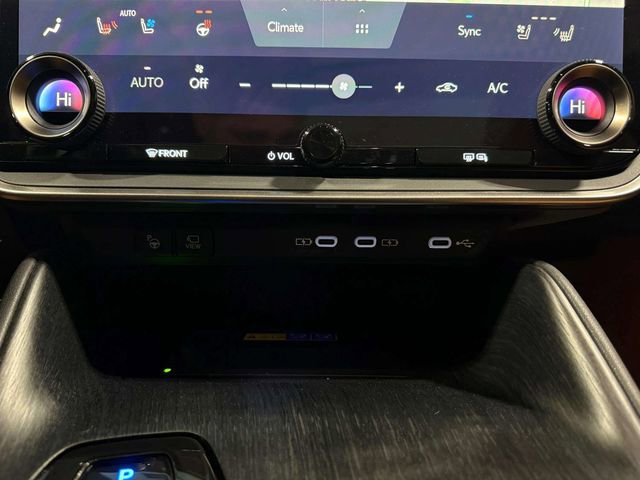 Used 2023 Lexus RZ 450e Premium image 23