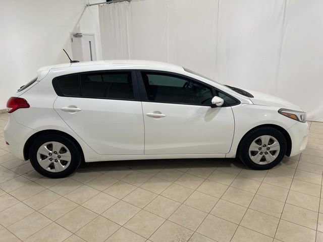 Used 2017 Kia Forte LX image 6