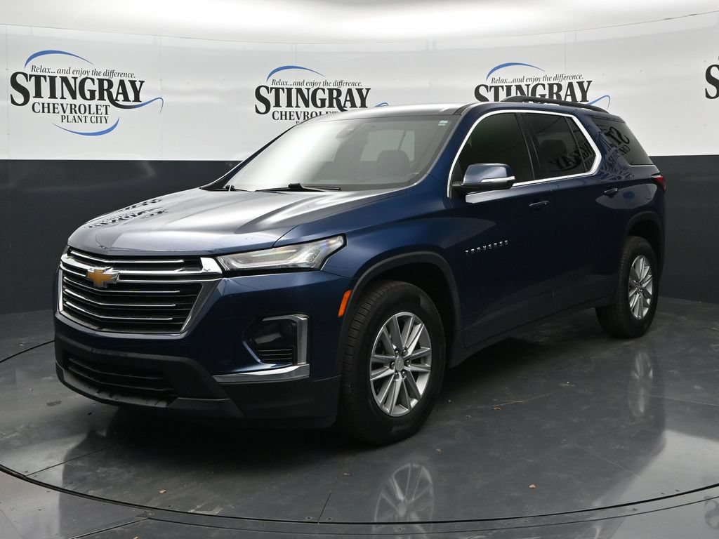 Certified 2023 Chevrolet Traverse LT FWD image 3